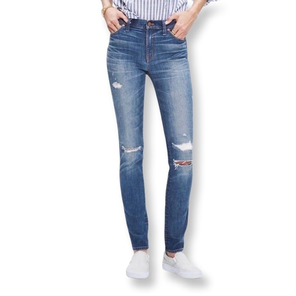 Madewell Distressed 9” High Riser Blue Jeans - Size 26 - Picture 1 of 11